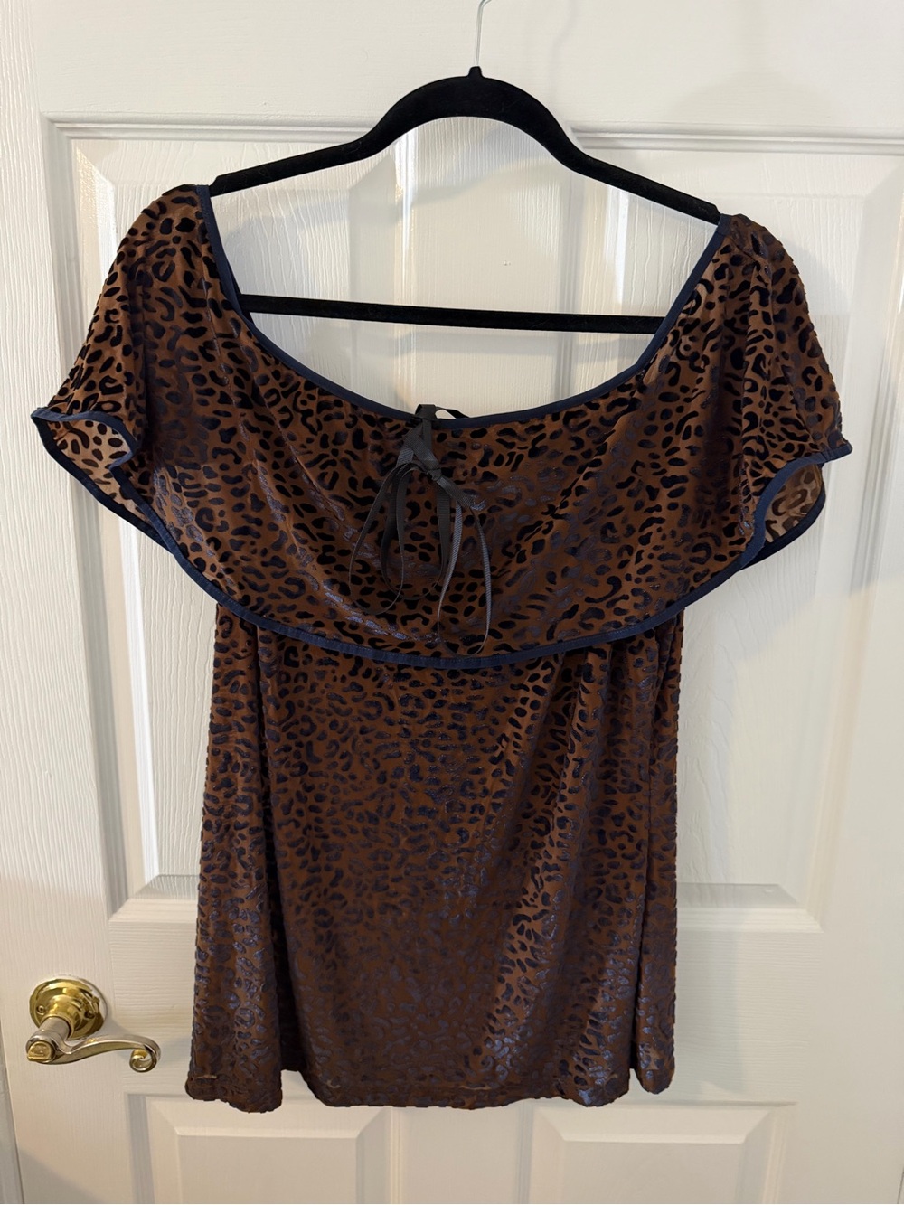 VENUS Brown and Black Leopard Print Blouse